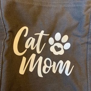 “Cat mom 🐾” canvas tote bag